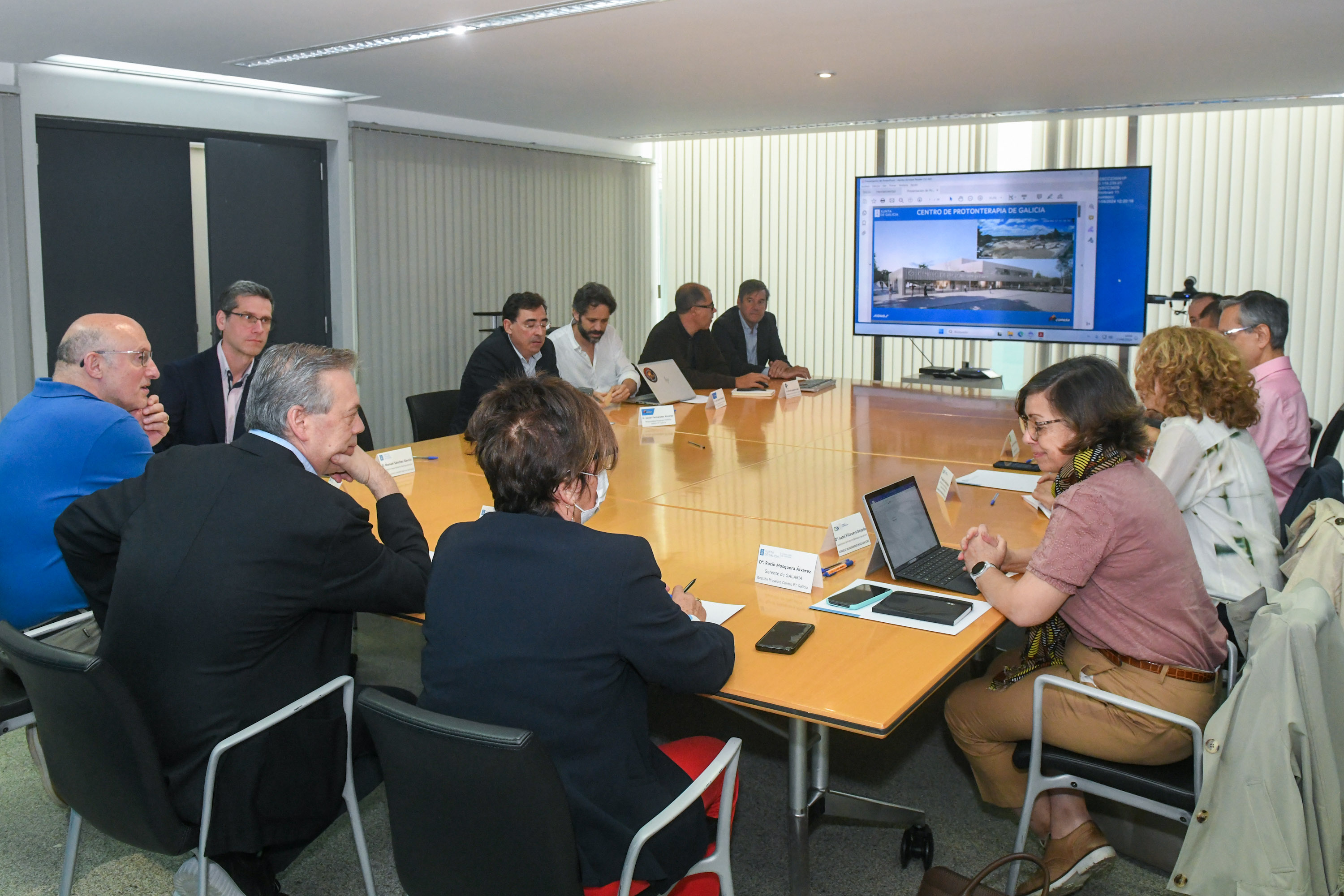 El CSN se reúne con la consejería de Salud de la Xunta para coordinar los trabajos de licenciamiento de una instalación de protonterapia